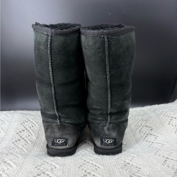 UGG Women’s 6 Classic Tall Black Sheepskin Shearling Winter Boots Australia Hot - Picture 4 of 8